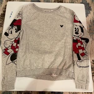 Mickey and Minnie Disney sweatshirt